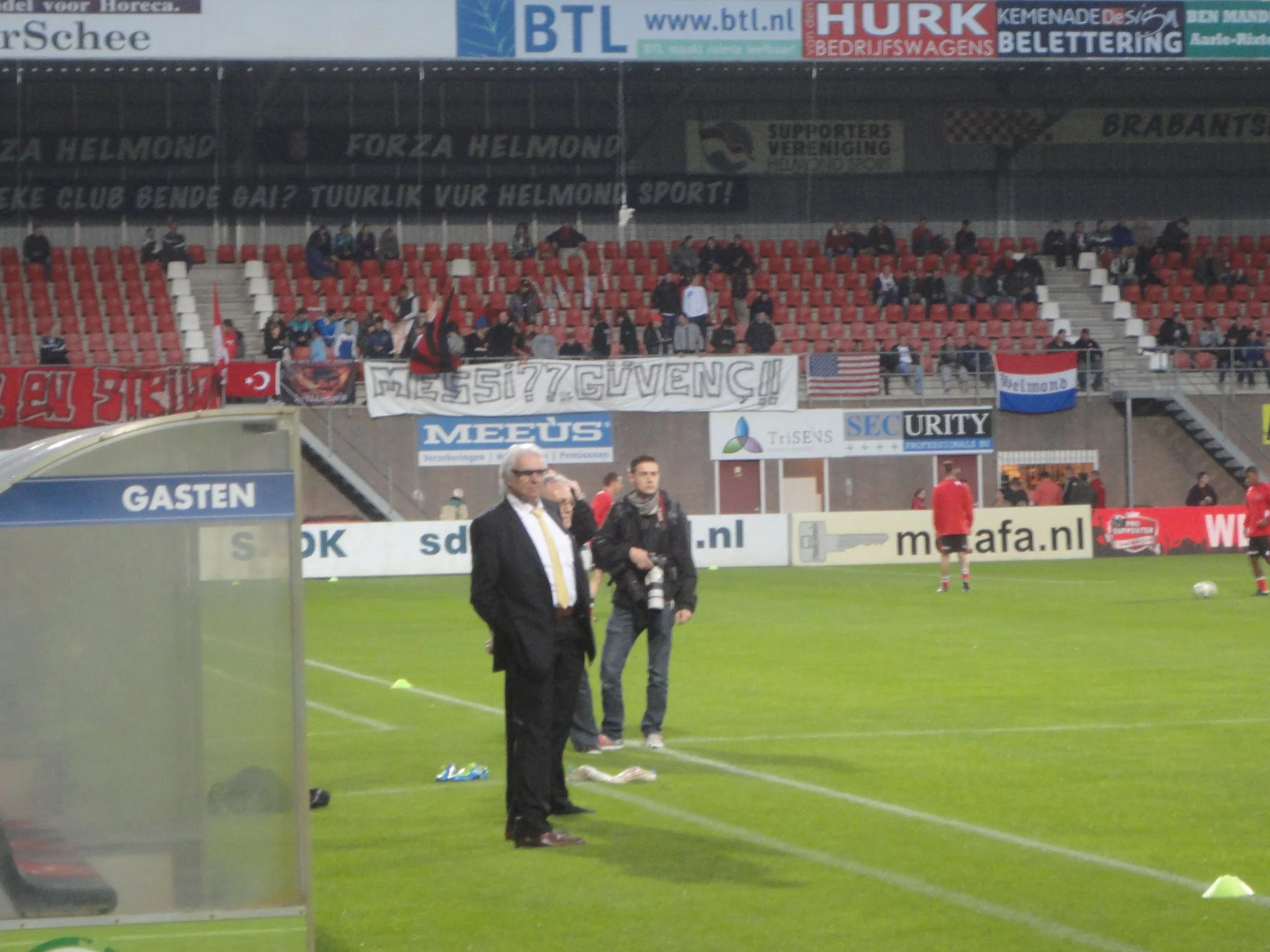 helmond121305