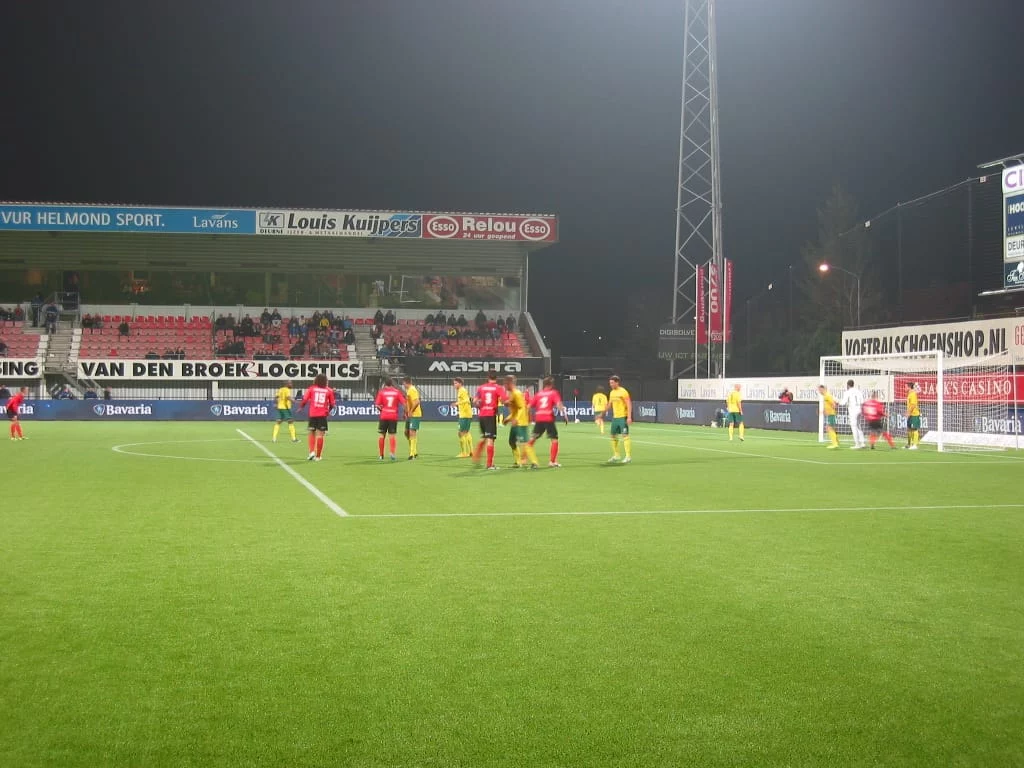 helmond06